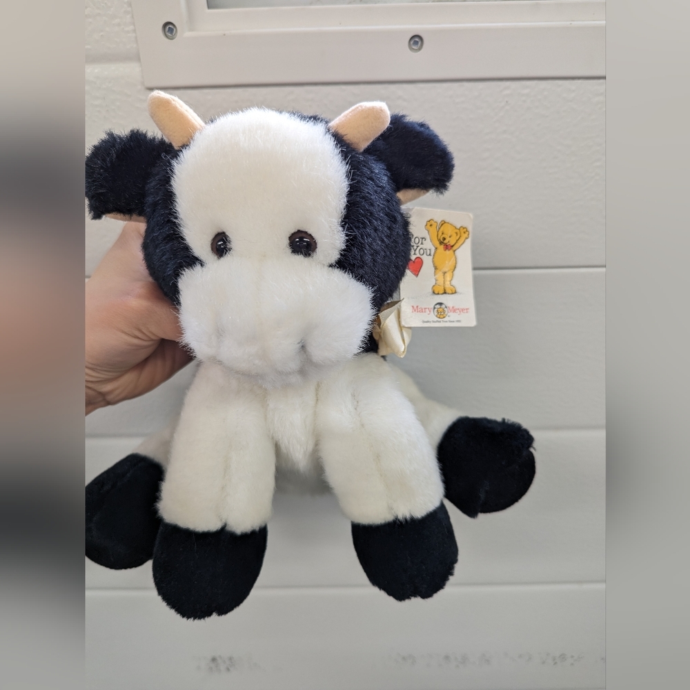 Mary Meyer cow plush with tags.